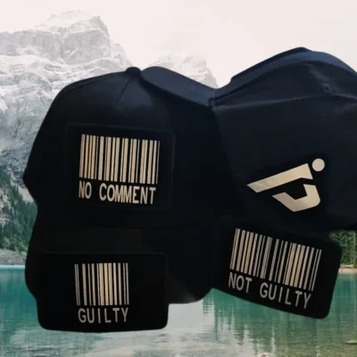 5 panel cap with three interchangeable designs